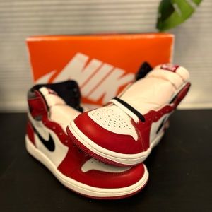 Air Jordan 1 Chicago Lost & Found - 7.5 m